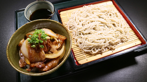豚バラ焼き丼とせいろ蕎麦.jpg